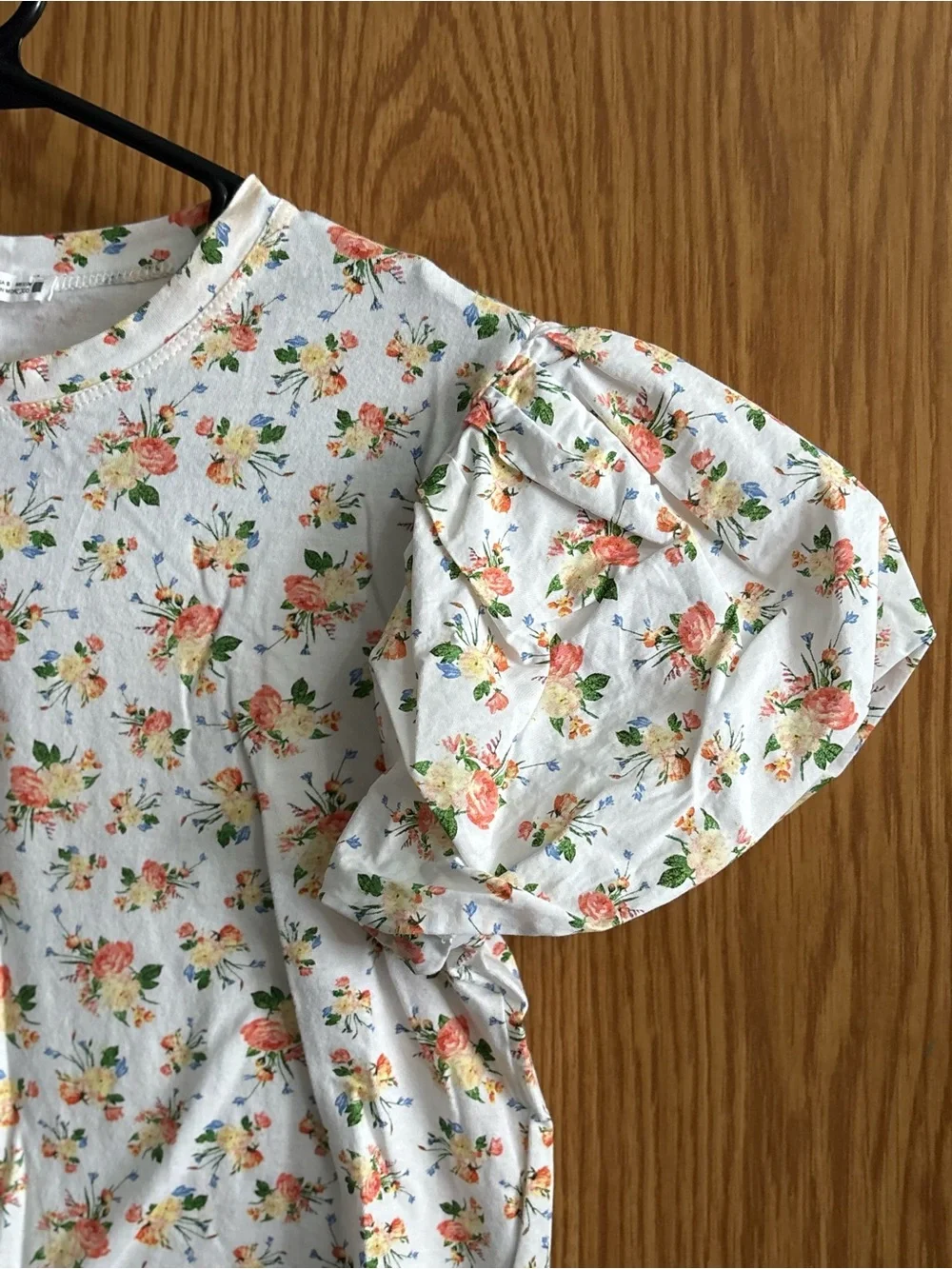 Zara White Floral Puff-Sleeve Tee